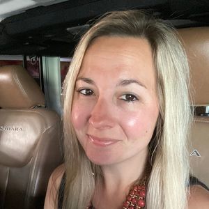 Meet your Posher, Charity